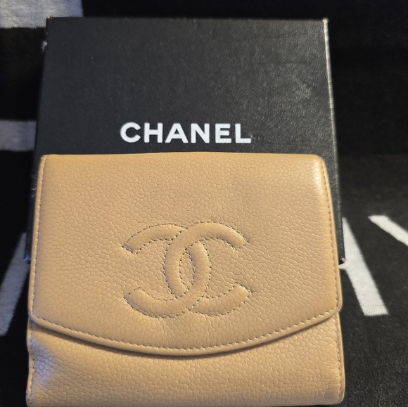 CHANEL Tan Leather Wallet - Picture 1 of 8